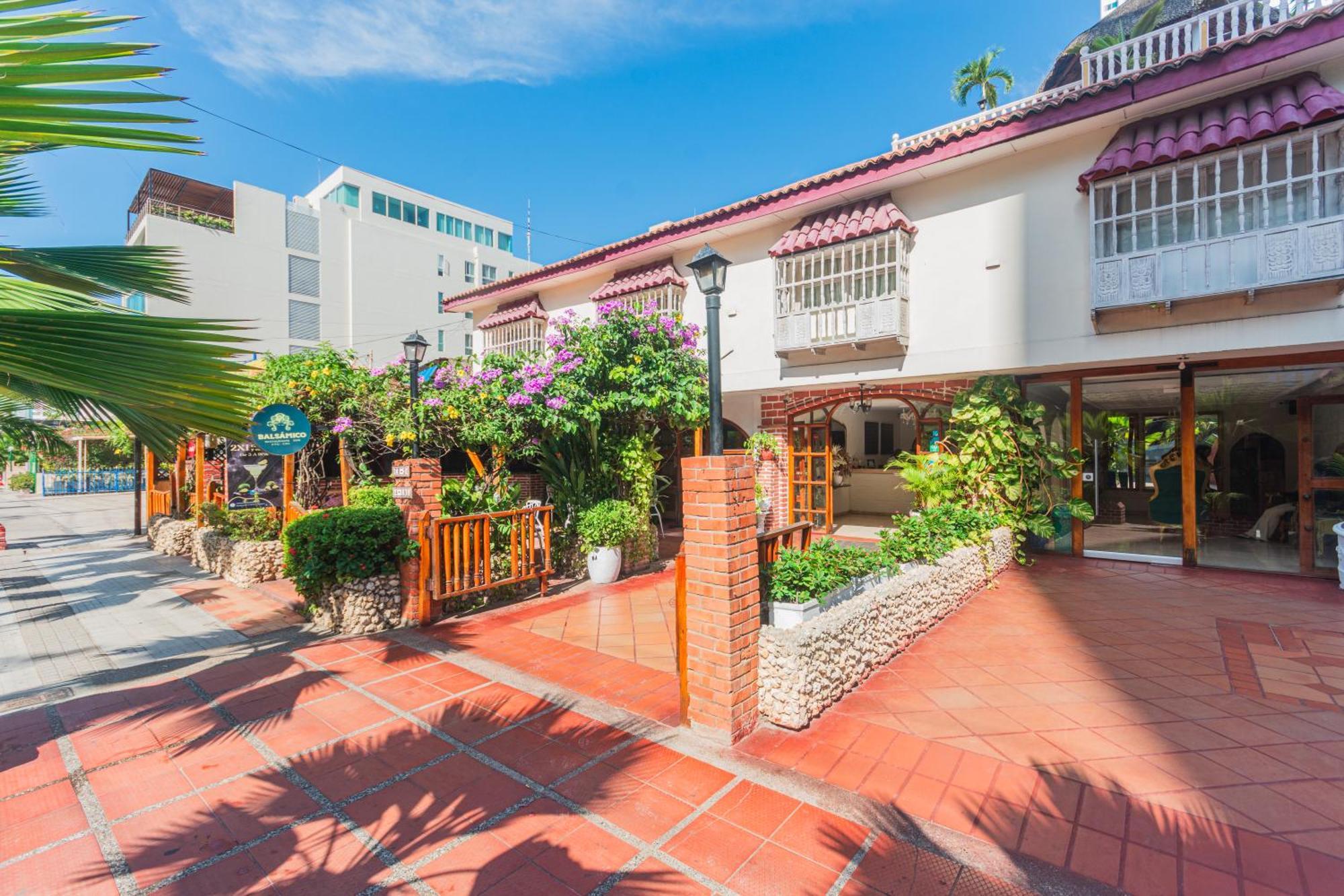 Hotel Baluarte Coast Cartagena Exteriör bild