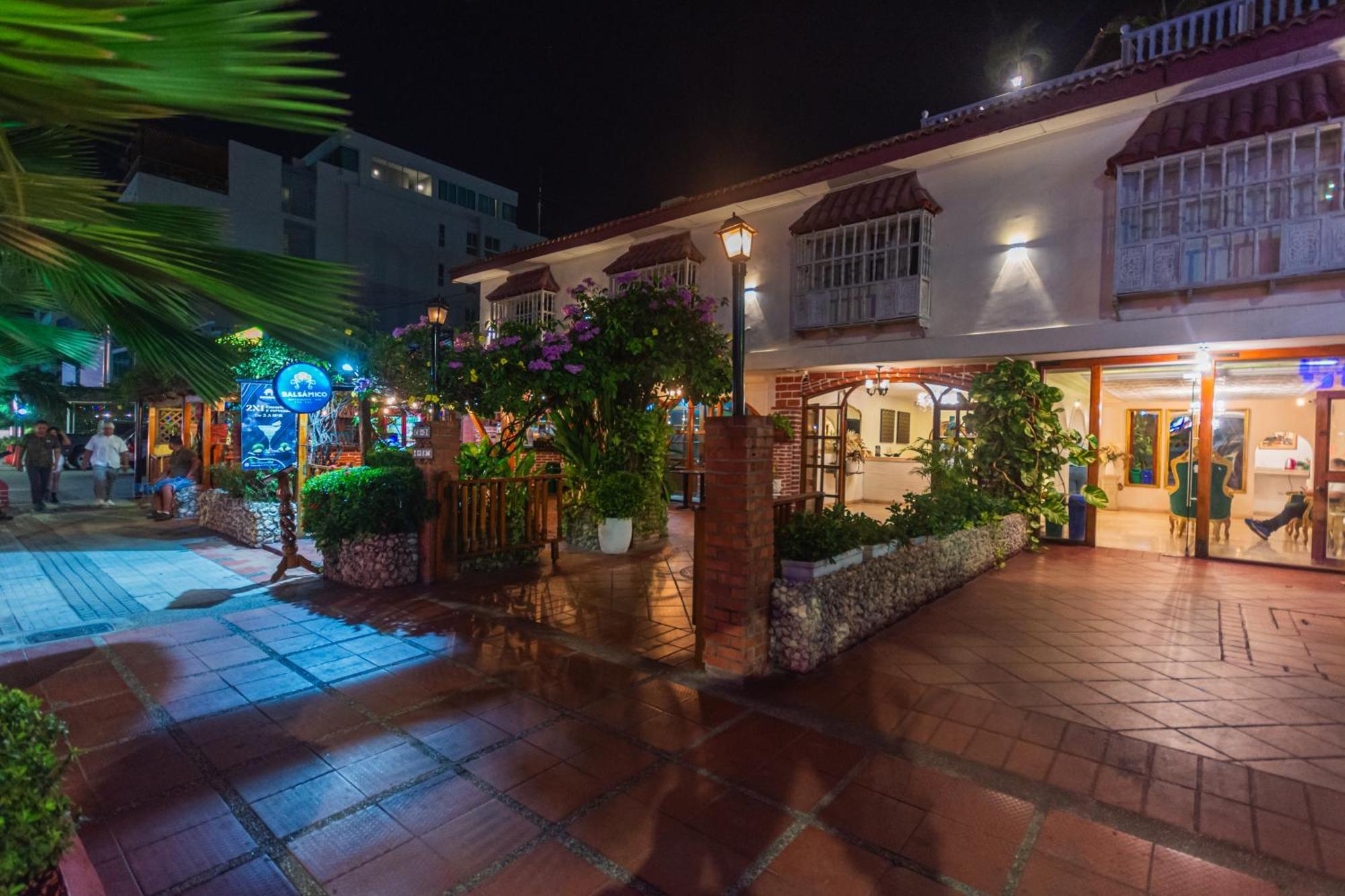 Hotel Baluarte Coast Cartagena Exteriör bild